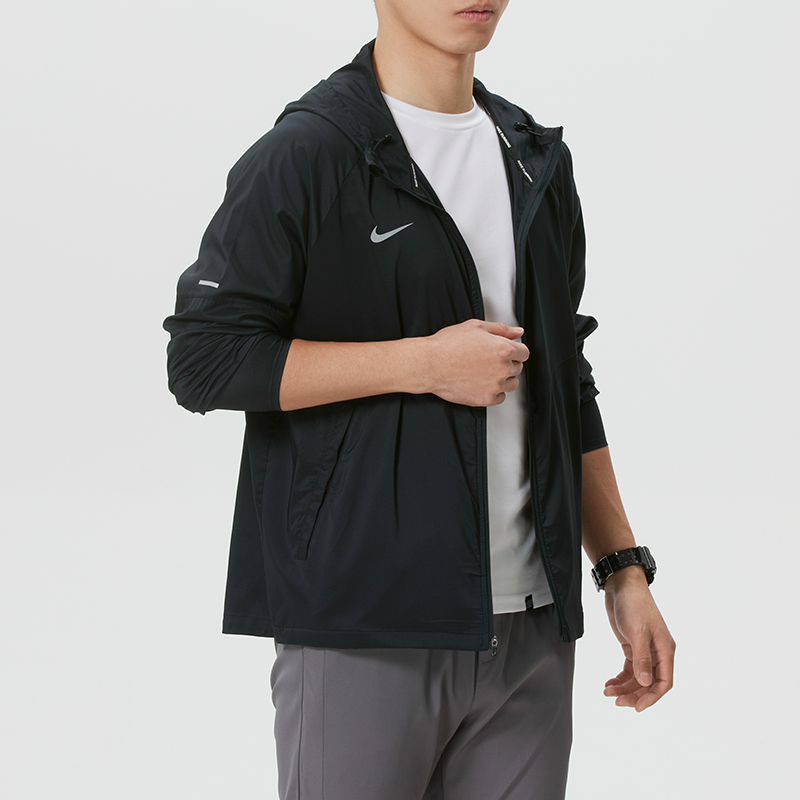 나이키 남성용 스포츠웨어 러닝 피트니스 트레이닝 재킷  - Running Gear Jacket 리뷰 및 가격